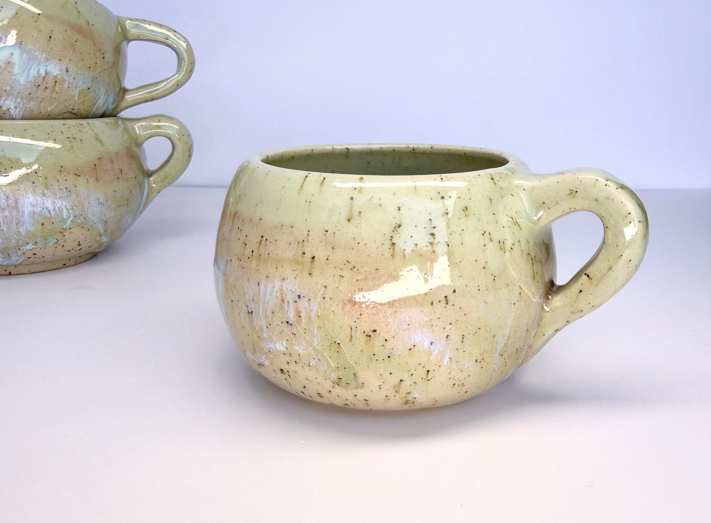 Cup mit Henkel „All clear“ with a bit of turquoise ￼